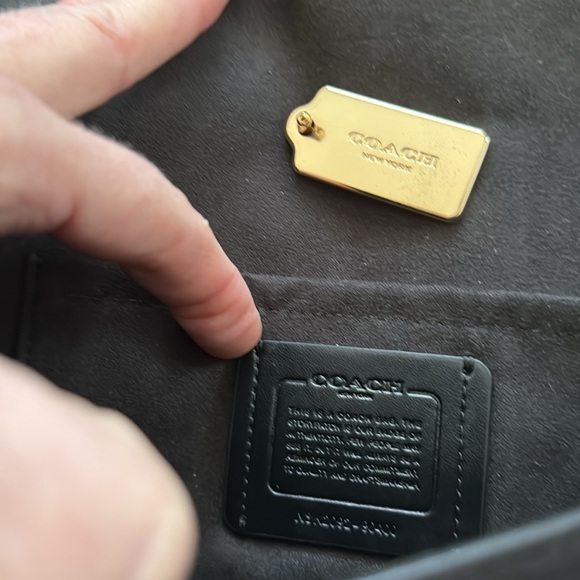 Coach Crossbody - Picture 5 of 8